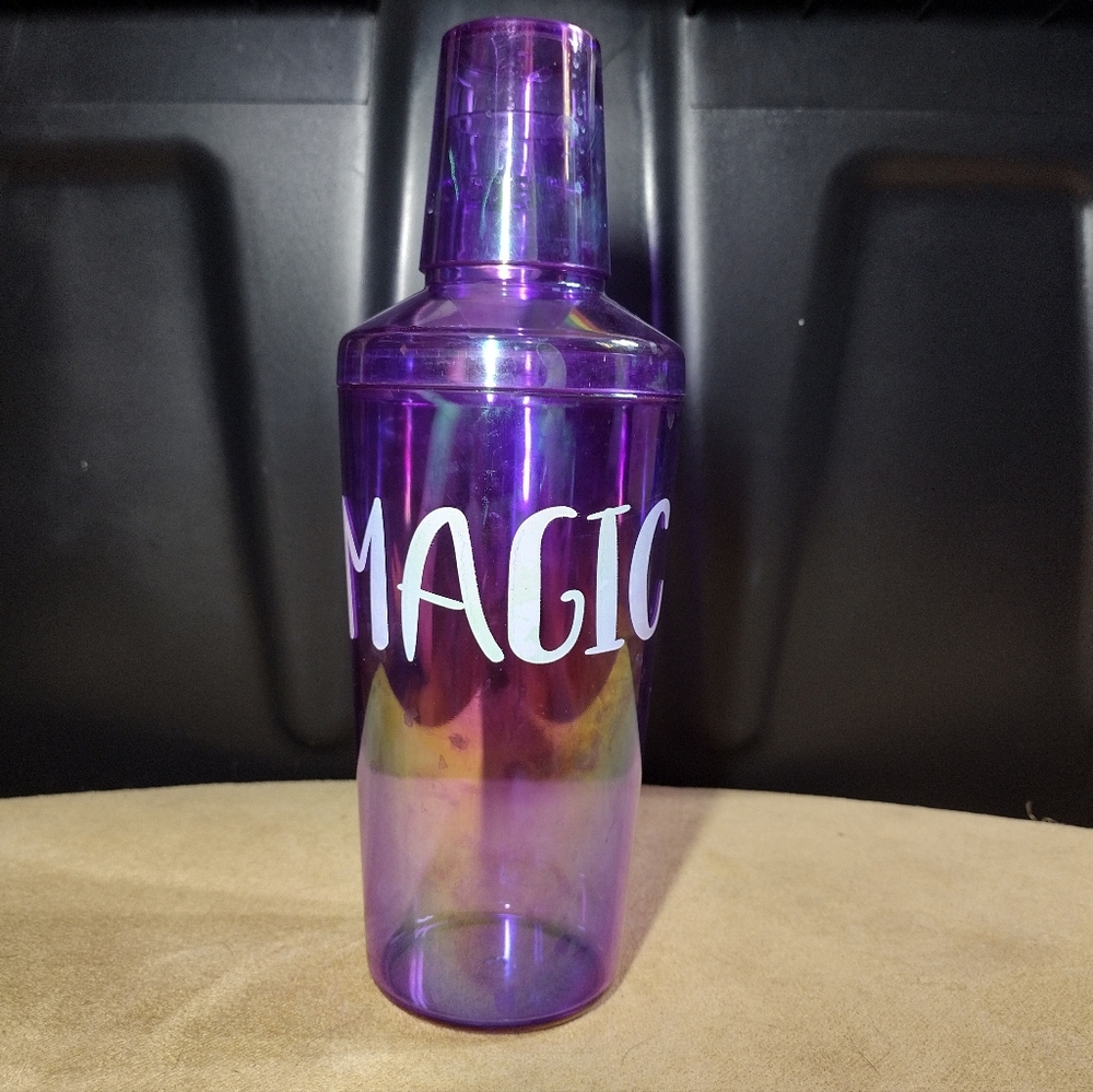 Iridescent Purple Shaker